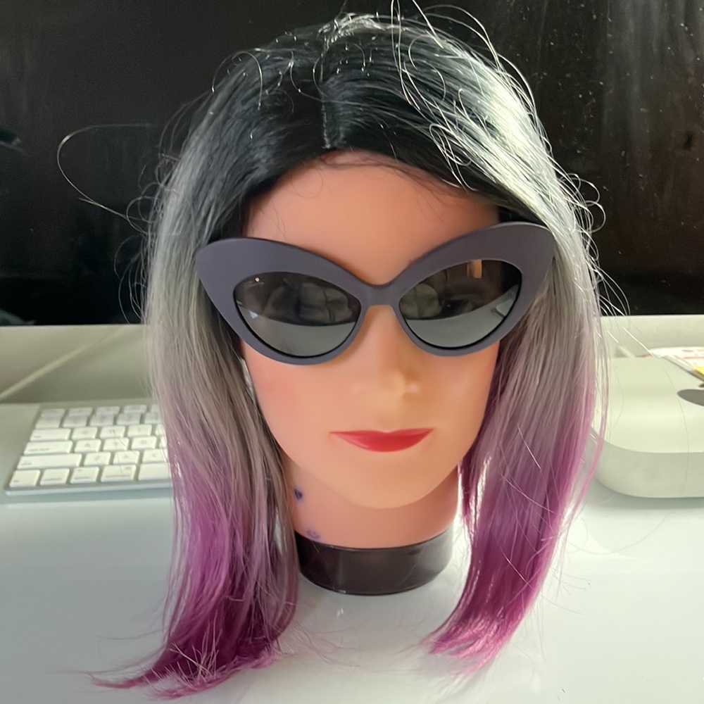 Authentic  GENNY Floral-patterned cat-eye sunglasses